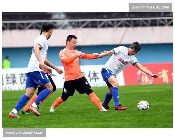 明凯重返赛场迎接挑战 展现老将风采与年轻力量的融合 明凯重返赛场迎接挑战 展现老将风采与年轻力量的融合